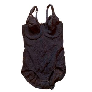 BALI black lace bodysuit